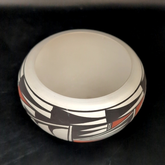 Original Genuine Native American Acoma Pottery Vase Bowl Pot Signed F/M Antonio - Picture 6 of 12